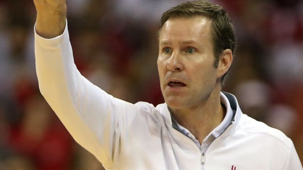 Fred Hoiberg MBB vs Wisconsin 2022.03.06 USATSI_17844774